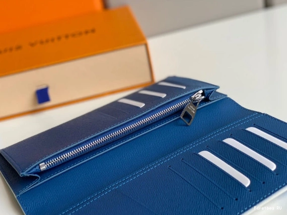 First bag LOUIS WALLET VUITTON BRAZZA 0813